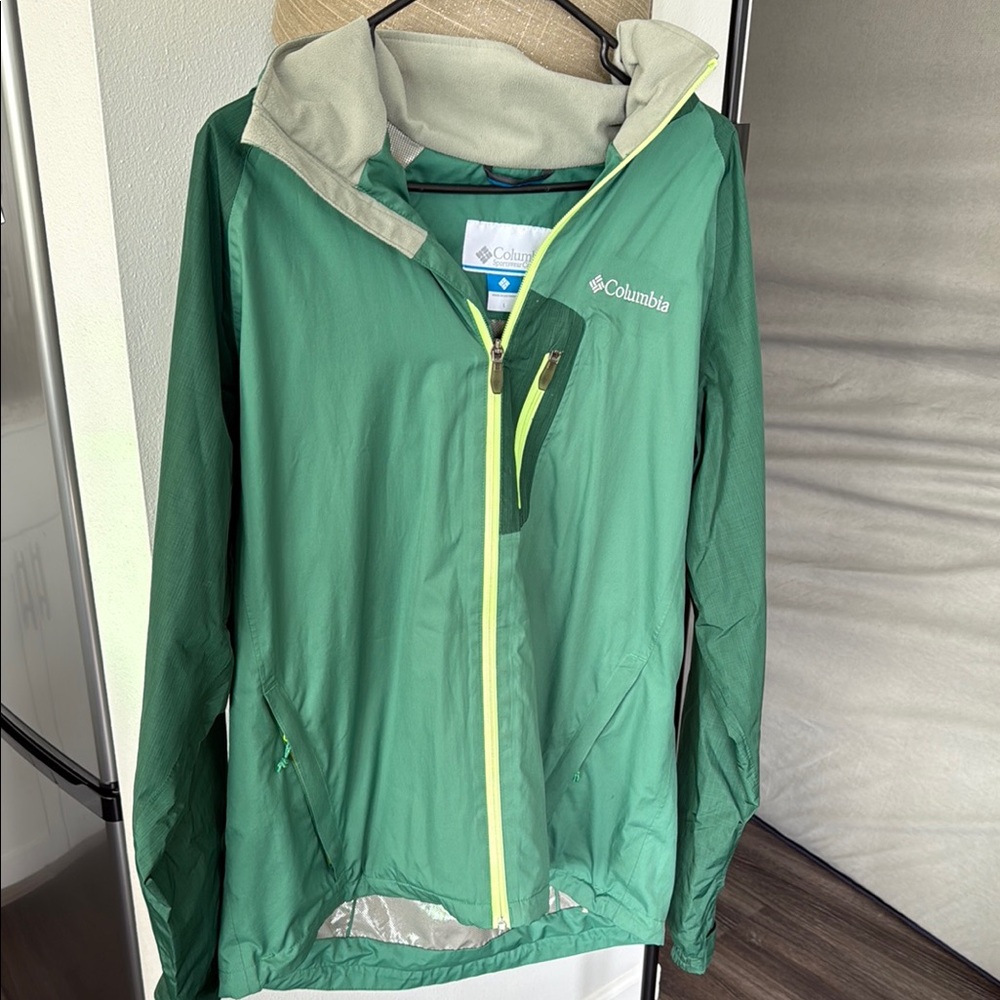 Columbia Green Rain Jacket – Men’s – Neon Accents, Reflective Insulation